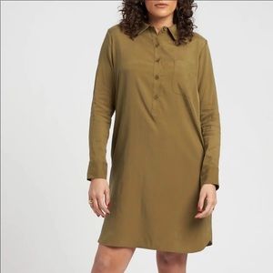 NWT universal standard rubicon in olive size M(18-20)